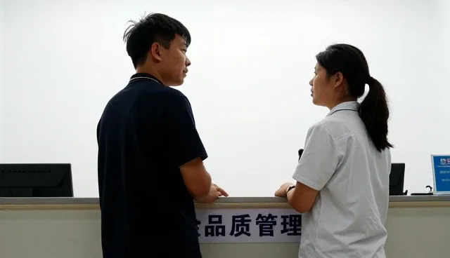 商品代理中供应商沟通对性能与适用条件的影响